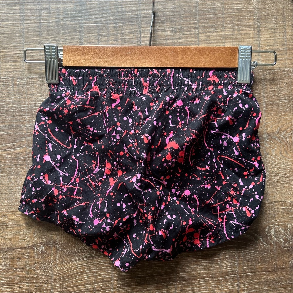 HIND girls shorts size 5/6. Stretchy with underwear insert.